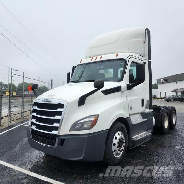 Freightliner CASCADIA 126 Vetopöytäautot