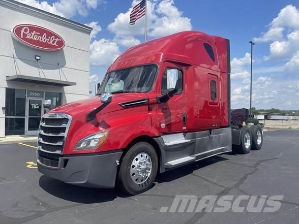 Freightliner CASCADIA 126 Vetopöytäautot