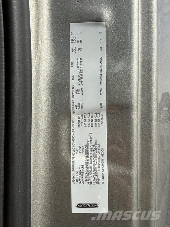 Freightliner CASCADIA 126 Vetopöytäautot