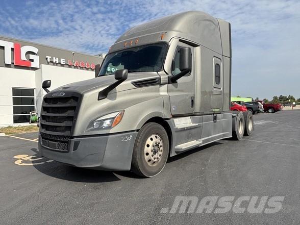 Freightliner CASCADIA 126 Vetopöytäautot