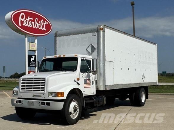 International 4900 Umpikorikuorma-autot