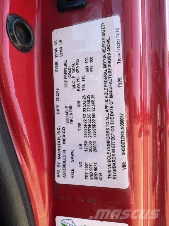 International LT Vetopöytäautot
