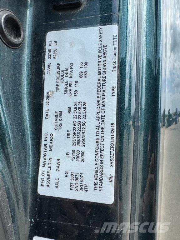 International LT Vetopöytäautot