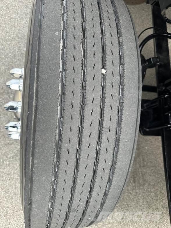 International PROSTAR Vetopöytäautot