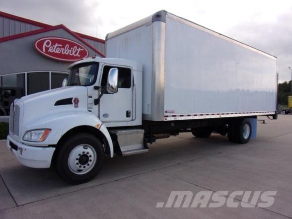 Kenworth T300 Umpikorikuorma-autot