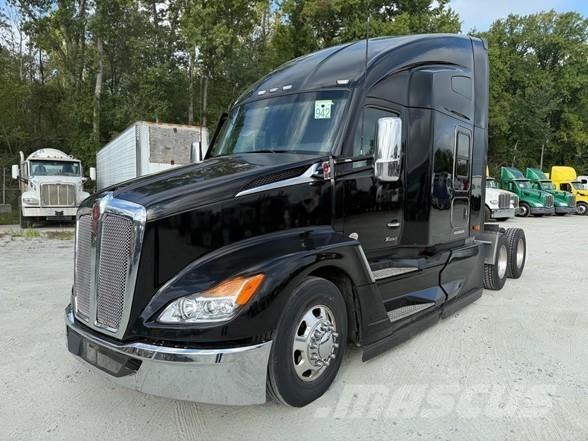Kenworth T680 Vetopöytäautot