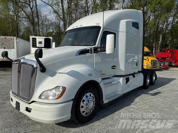 Kenworth T680 Vetopöytäautot