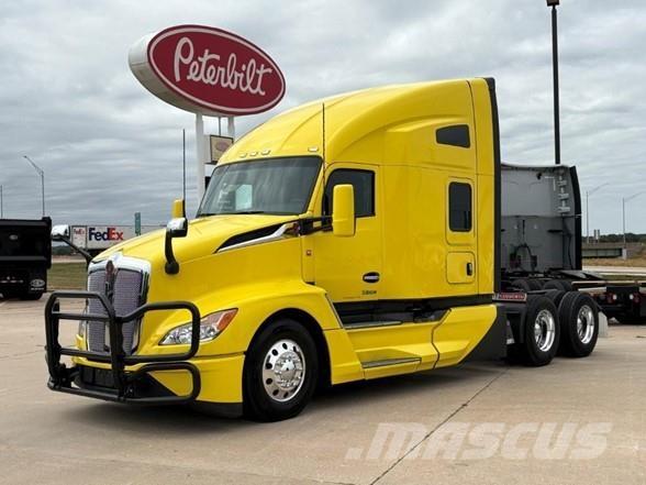 Kenworth T680 Vetopöytäautot