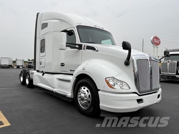 Kenworth T680 Vetopöytäautot