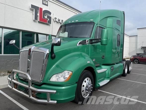 Kenworth T680 Vetopöytäautot