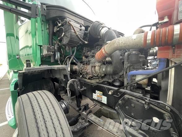 Kenworth T680 Vetopöytäautot