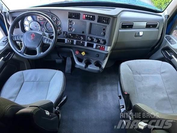Kenworth T680 Vetopöytäautot