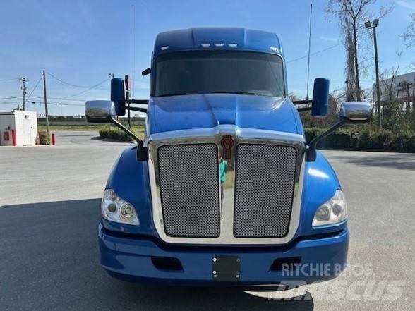 Kenworth T680 Vetopöytäautot