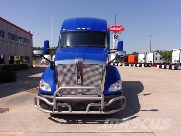 Kenworth T680 Vetopöytäautot