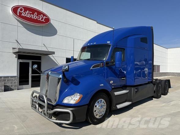 Kenworth T680 Vetopöytäautot