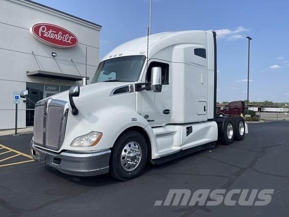 Kenworth T680 Vetopöytäautot
