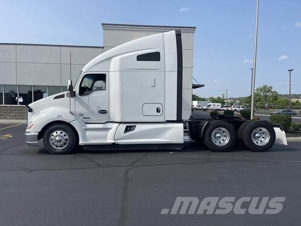 Kenworth T680 Vetopöytäautot