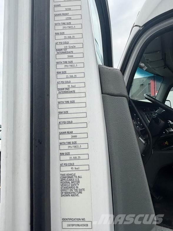 Kenworth T680 Vetopöytäautot
