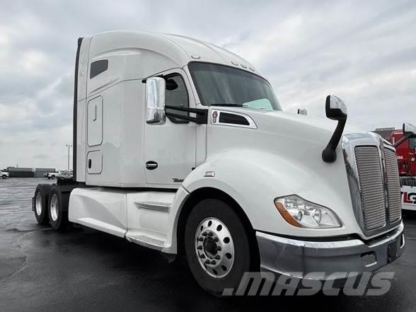 Kenworth T680 Vetopöytäautot