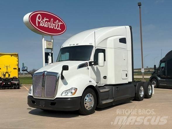 Kenworth T680 Vetopöytäautot