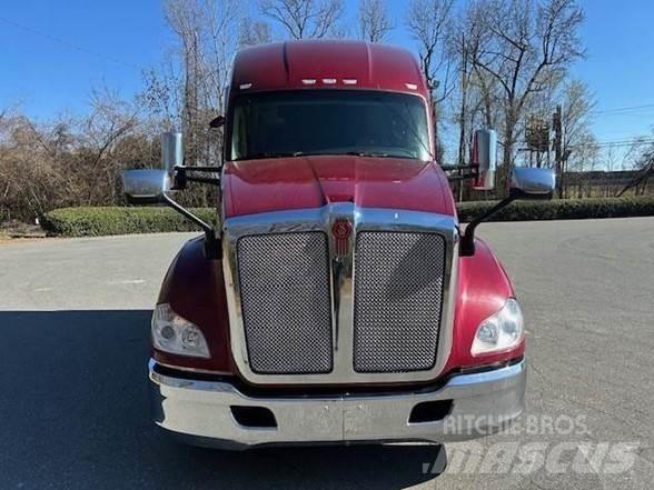 Kenworth T680 Vetopöytäautot