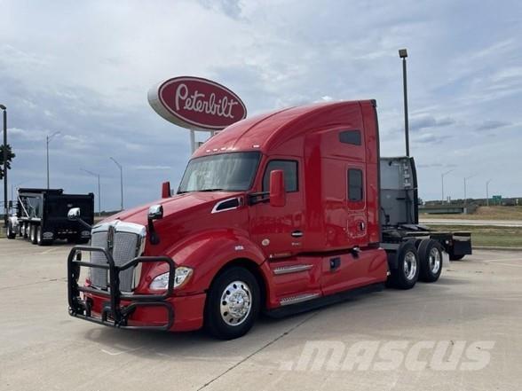 Kenworth T680 Vetopöytäautot