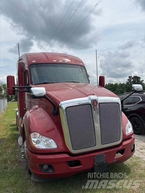 Kenworth T680 Vetopöytäautot