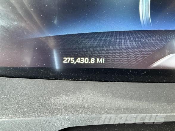 Kenworth T880 Vetopöytäautot