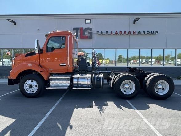 Kenworth T880 Vetopöytäautot