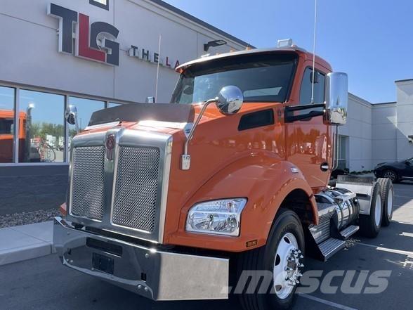 Kenworth T880 Vetopöytäautot
