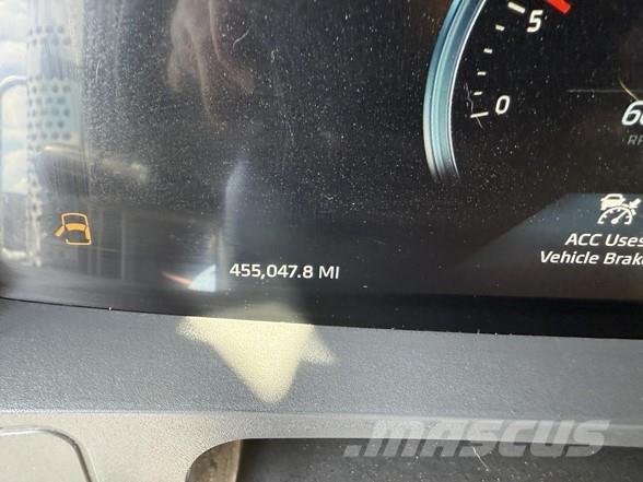 Kenworth T880 Vetopöytäautot