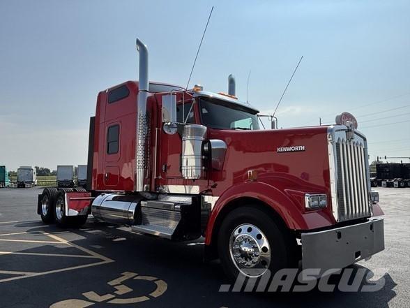 Kenworth W900 Vetopöytäautot