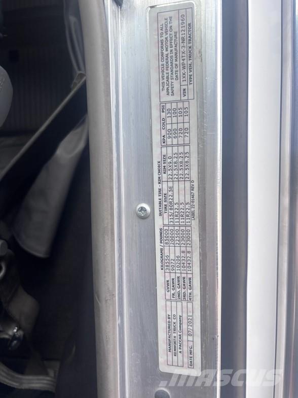 Kenworth W900B Vetopöytäautot