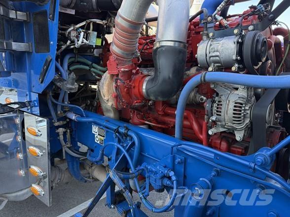 Kenworth W900L Vetopöytäautot