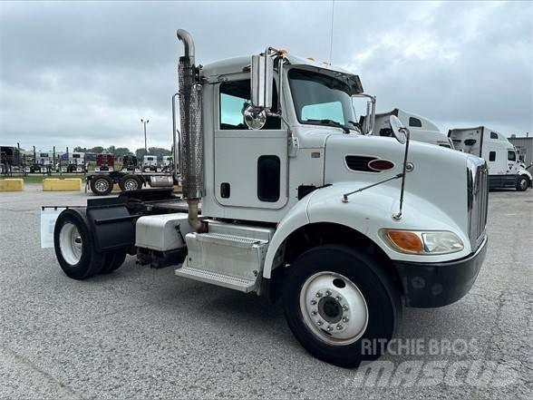 Peterbilt 337 Vetopöytäautot