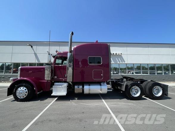 Peterbilt 389 Vetopöytäautot
