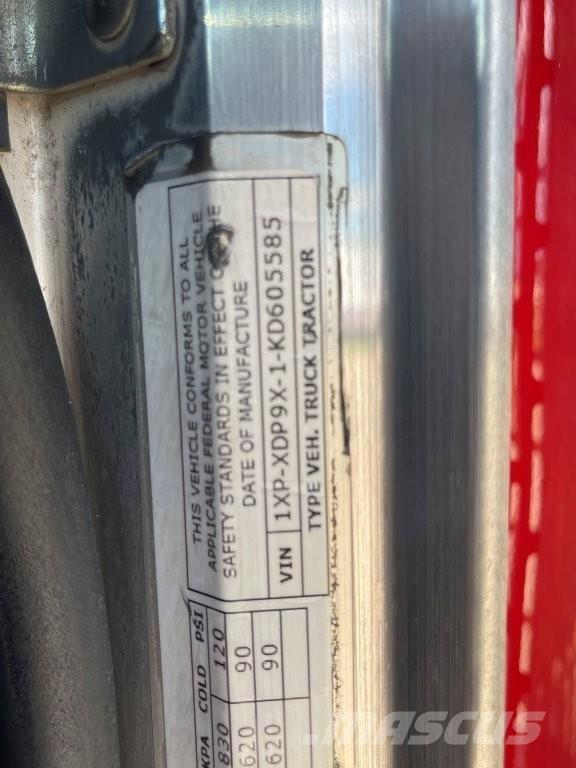 Peterbilt 389 Vetopöytäautot