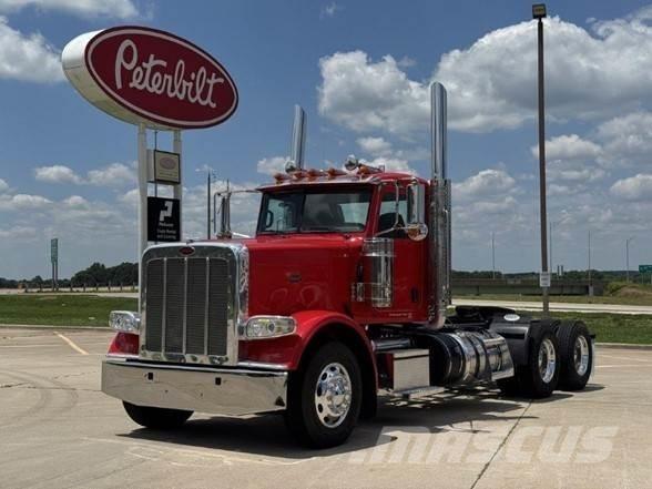 Peterbilt 389 Vetopöytäautot