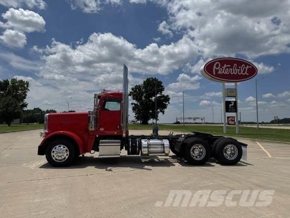 Peterbilt 389 Vetopöytäautot