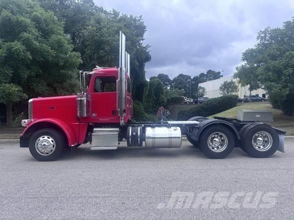 Peterbilt 389 Vetopöytäautot