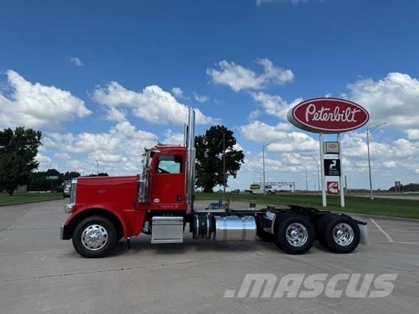 Peterbilt 389 Vetopöytäautot