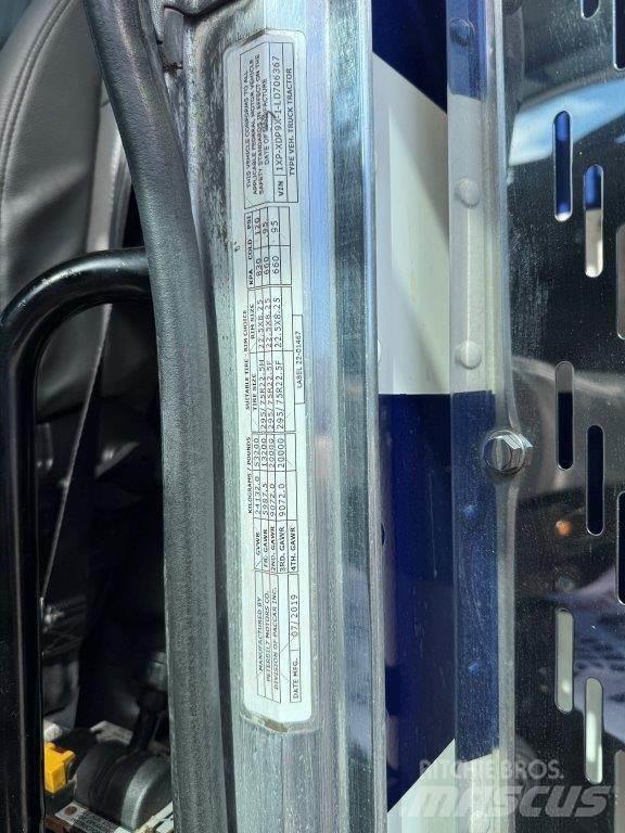 Peterbilt 389 Vetopöytäautot