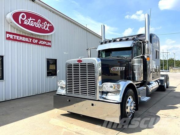 Peterbilt 389 Vetopöytäautot