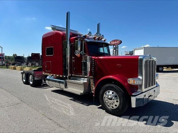 Peterbilt 389 Vetopöytäautot