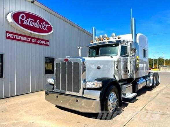 Peterbilt 389 Vetopöytäautot