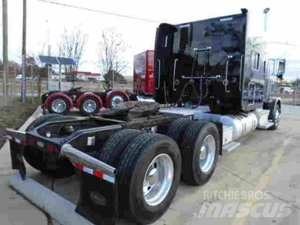 Peterbilt 389 Vetopöytäautot