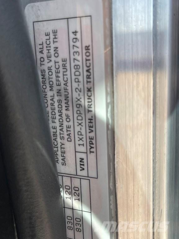 Peterbilt 389 Vetopöytäautot