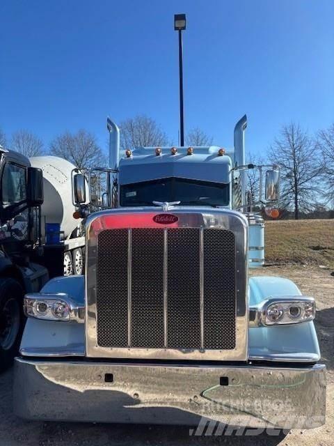 Peterbilt 389 Vetopöytäautot