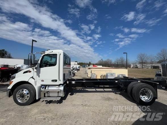 Peterbilt 536 Kuorma-autoalustat