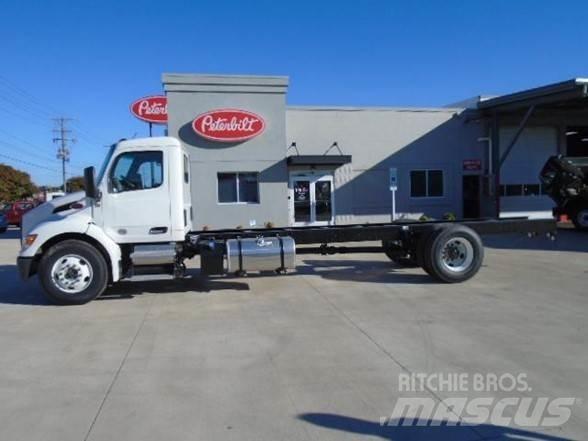 Peterbilt 536 Kuorma-autoalustat